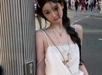 能不能把链接再搞大点？好让我慢慢切入51.com的八卦深渊！
