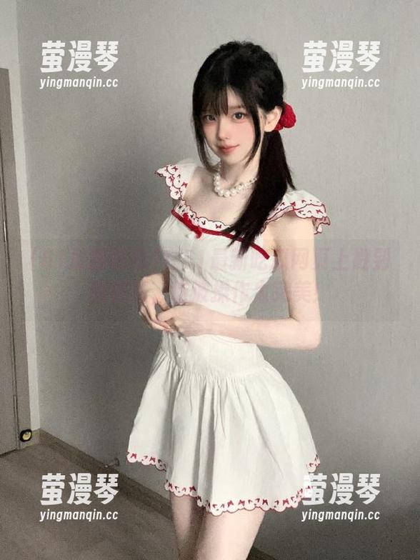 在51最新吃瓜网页上戳到新鲜瓜，这波操作太完美！