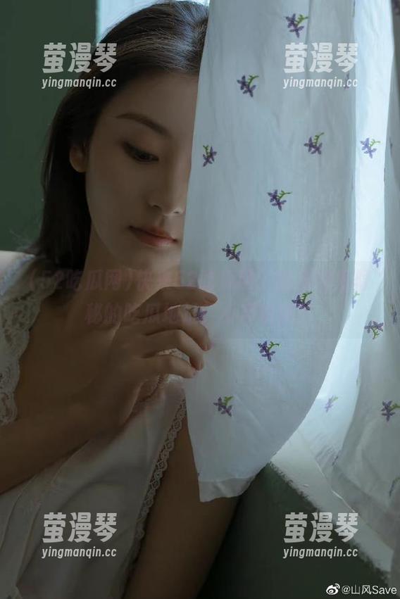 快来52吃瓜网，我给你最隐秘的吃瓜地址！小声说哦！