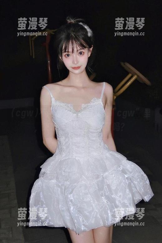 不用问，传送门就在“cgw”里，来吧，准备好噱头了吗？