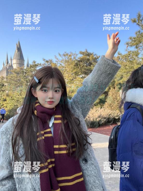 谁在观看“xgua99.tv”后留下的神秘眉头皱起，绝对不简单。