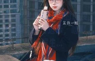 点击zztthl.ccm的链接，竟然让我的思绪飞到了宇宙边际，啥事儿都有可能发生…