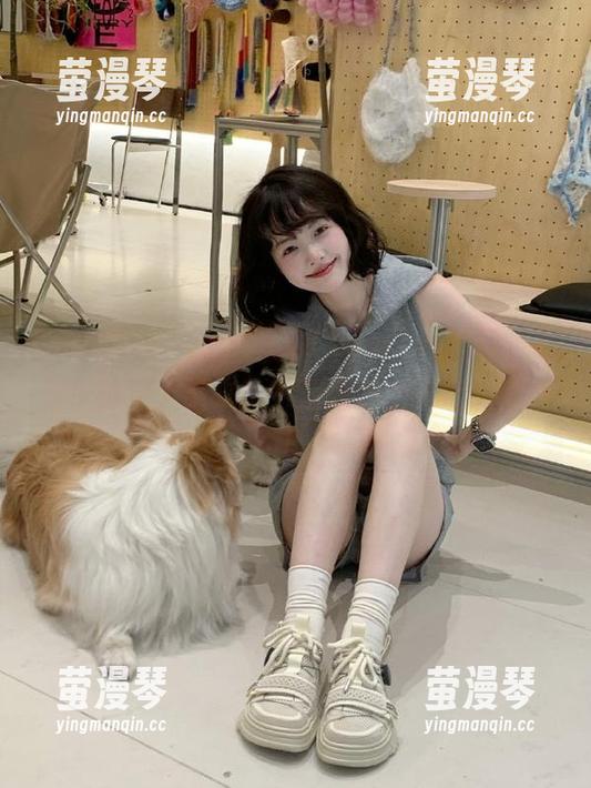 “zzzttt48.com”传送门，报告！外星人又来了？还是我上班没睡醒啊！