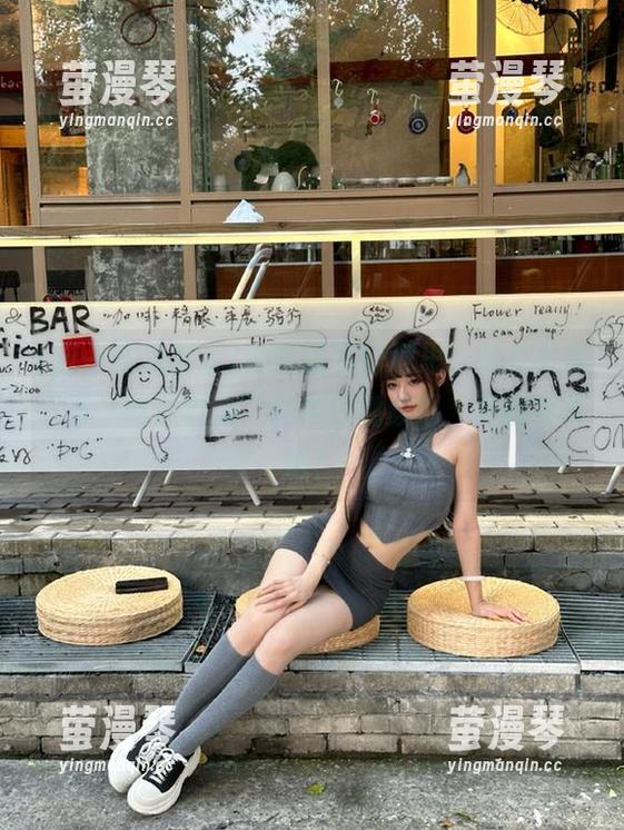 别再说不好意思，快来收藏“五一吃瓜群众”的今日视频吧，真的看不够！