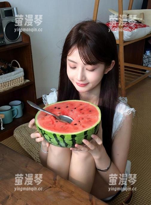 一进全网吃瓜，嗓子跟着一起干燥了，真想有“资源”杯解渴