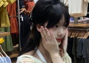 吃瓜网站在线更新，瓜一口口都咽不下去的节奏！
