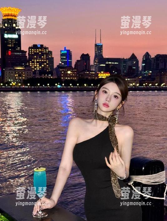 吾爱吃瓜51的新姿势：登录后牙间夹瓜，幸福杂糅着八卦味