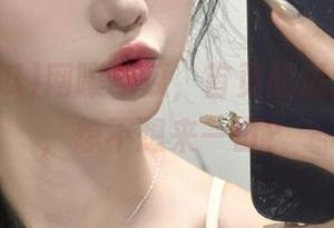 网曝吃瓜，首页的瓜闻留给你，想不想来一口？