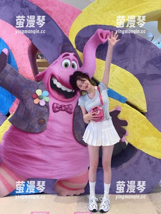 网曝吃瓜：网页上的八卦比我家隔壁更热闹