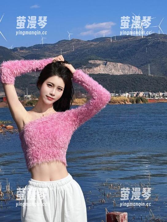 体验黑料不打烊网页版：有人忙着翻资料，有人却沉迷刷屏！