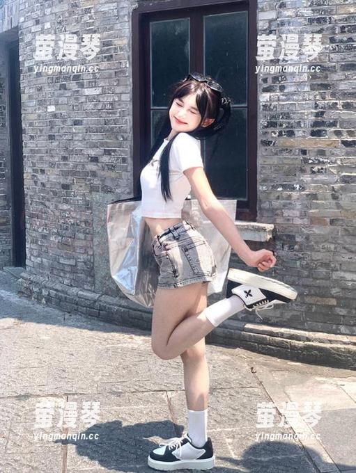 黑料不打烊让你永久追踪隐秘小道消息，下载就能成为吃瓜达人！