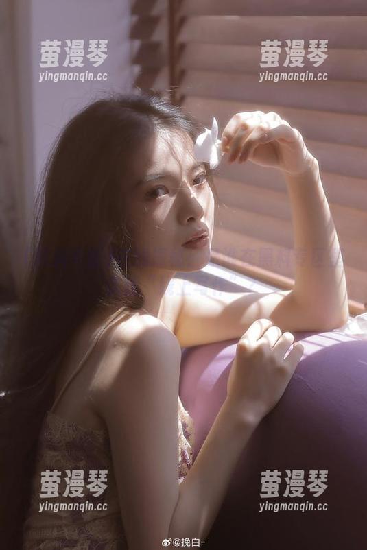 在线探秘！是谁在黑料专区里疯狂“线上写作”？