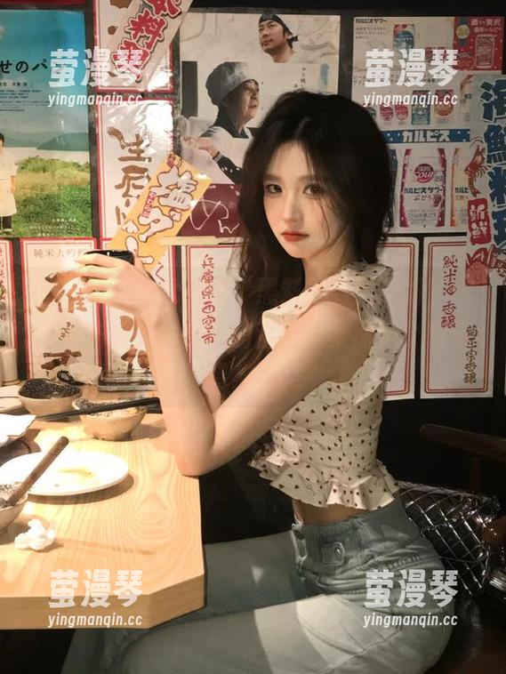 在线追逐“黑料社”的爆料，脑海中充满了戏剧化的画面，果然是个戏精聚集地。